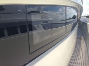 custom bent glass for marine boats